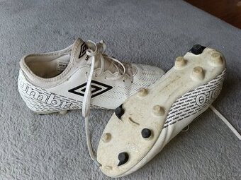 Kopačky Umbro vel  40