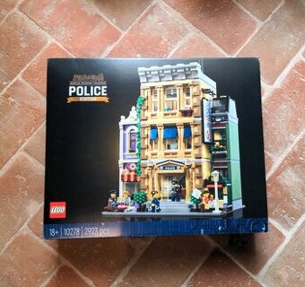 LEGO Creator Expert 10278 Policejní stanice
