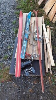 Lyže staré historie starožitnost