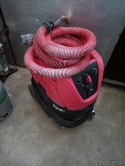 Milwaukee- profi vysavač