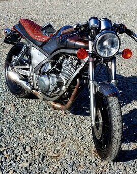 Yamaha srx 6 cafe racer