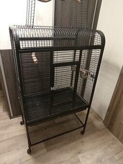 Prodám klec na papouška