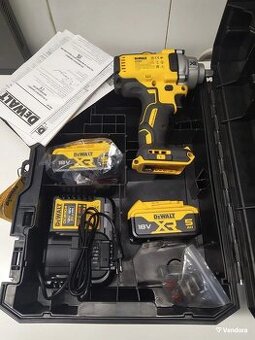 Nový AKU rázový utahovák DeWalt DCF894P2