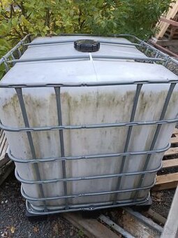 Ibc kontejner 1000l , plastová paleta