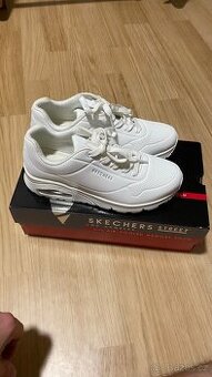 Skechers sneakers on air bílé dámské velikost 38