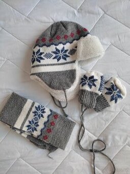 Čepice, šála, rukavičky