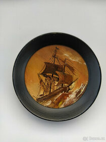 Loď na rozbouřeném moři - 1