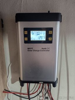 Solární regulátor 12/24v až 1,2kW
