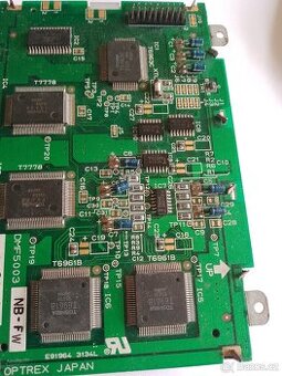 profesionální grafický LCD modul určený hlavně pro průmyslov