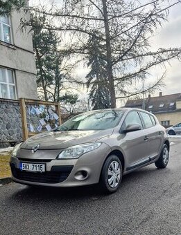 Renault megane 3, 1.6  benzin.