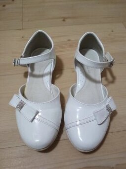 botičky pro družičku vel.32