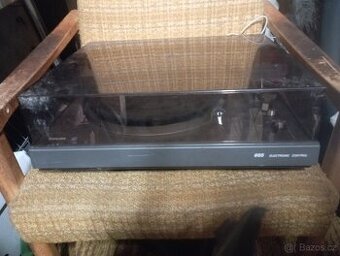 Gramofon Philips 685 elektronic
