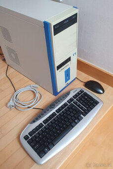 Stolní počítač i3 3,5GHz, 8GB/120GB Windows 11