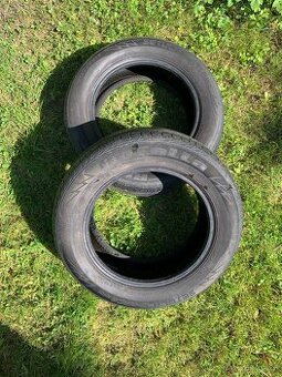 2x pneu 215/60 R16 95H – vzorek v pořádku