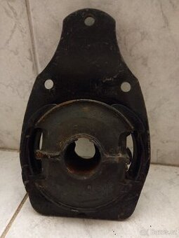 Škoda 1000MB/100/110/120 - nový silentblok zadních ramenŠkod