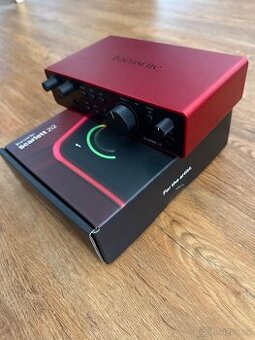 Focusrite Scarlett 2i2 4th Gen