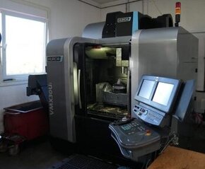 OBRÁBĚCÍ CENTRUM PĚTIOSÉ - VMX 30Ui