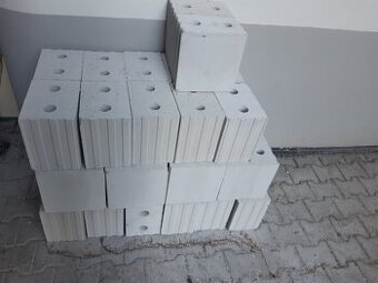 Vápenopískové cihly zn. Kalksandstein