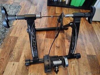 Cyklotrenažér FORCE  BASIC MAGNETIC 400watt Fe