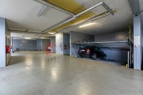 Prodej garážového stání, Praha 8 - Libeň - 1