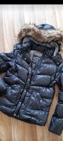 Dámská zimní péřová bunda Tommy Hilfiger  S-M