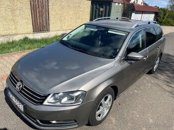 VW Passat Variant Highline 2.0 TDI 2014  kůže + masáže
