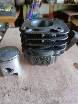 Válec+ píst na 2T motor 50 CCM