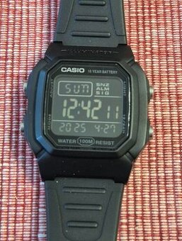P: Casio Collection Men W-800H-1BVES