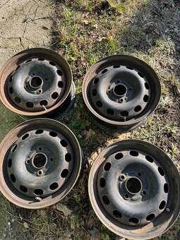 Sada 14“ plechových disků z Ford Sierra