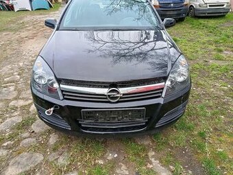 Opel Astra H černá metalíza přední nárazník