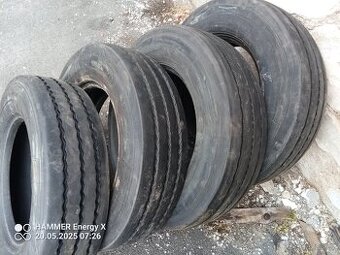 Pneu 215/75r17,5 - 1