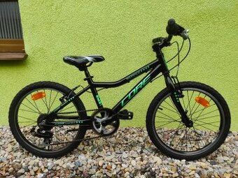Značkové dětské kolo CORE NIPPER 20" (černá/zelená)