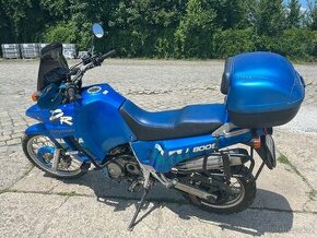 Suzuki DR 800S