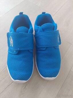 Dětské boty UMBRO - 34 vel.