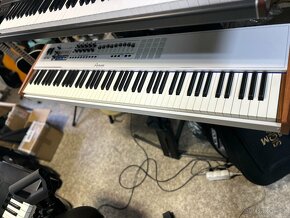 Yamaha Dgx670 a dalsi klavesy..Yamaha