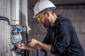 Elektrikář - Instalatér - Vzduchotechnik - Obkladač