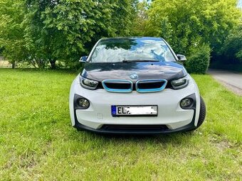 Prodám BMW i3 REX najeto jen 27500 km