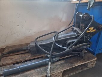 Hydraulické kladivo JCB 266Q TOP stav - stroje 3,5 - 6t