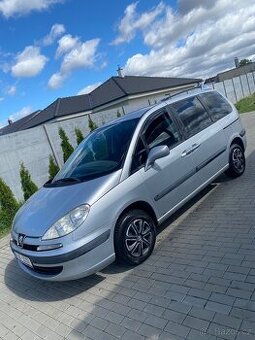 Peugeot 807