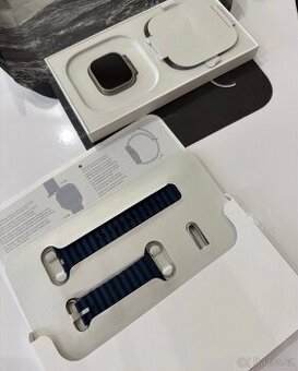 Apple Watch Ultra 2 – 49mm Titanium + Blue Ocean řemínek