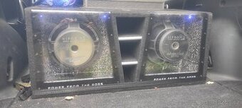 Muzika do auta Hifonics