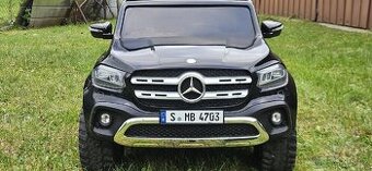 Dětské elektrické autíčko Mercedes X-Class 4x4