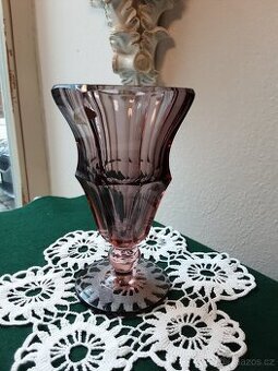 Menší váza Art Deco