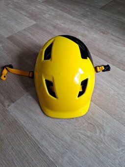 Prodám dětskou cyklistickou helmu – TOP Stav