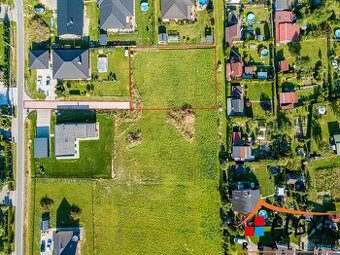 Prodej stavebního, zasíťovaného pozemku o výměře 1403 m² v l