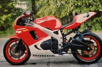 Honda CBR 900RR