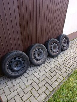 Zimní pneu 195/65/R15 + disky 5x100