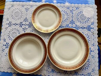 Sada talířů jídelní set Thun