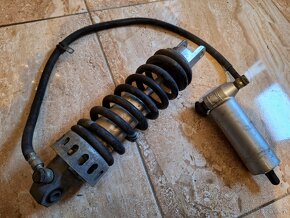 Suzuki gsxr 1100 -zadní centrál