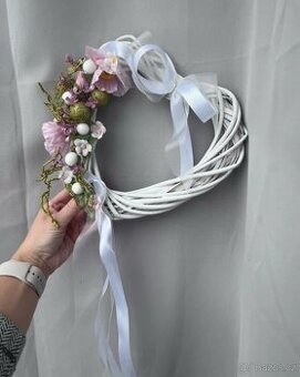 Vánoční proutěné srdce na dveře